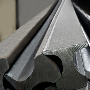 Рельс крановый КР80 130х12000 мм 76,2 см2 высокоуглеродистая сталь К63 ГОСТ 4121-96 в наличии в Волгограде